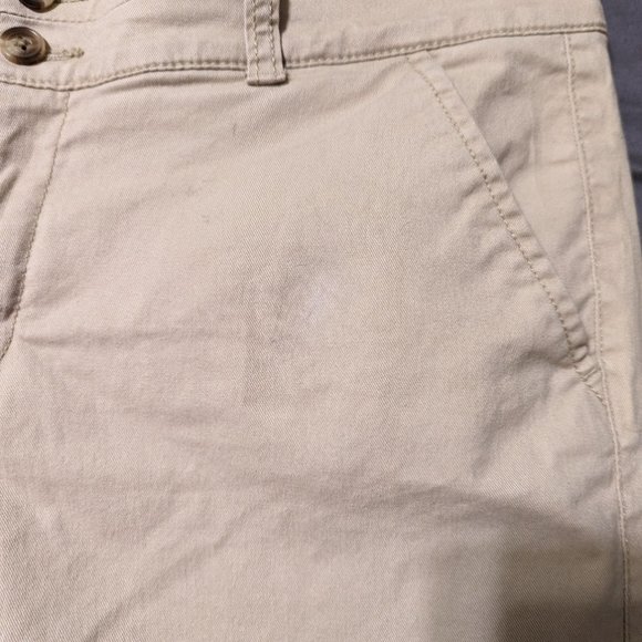 Size 12 - Short - American Eagle - Stretch - Skinny - Picture 4 of 7